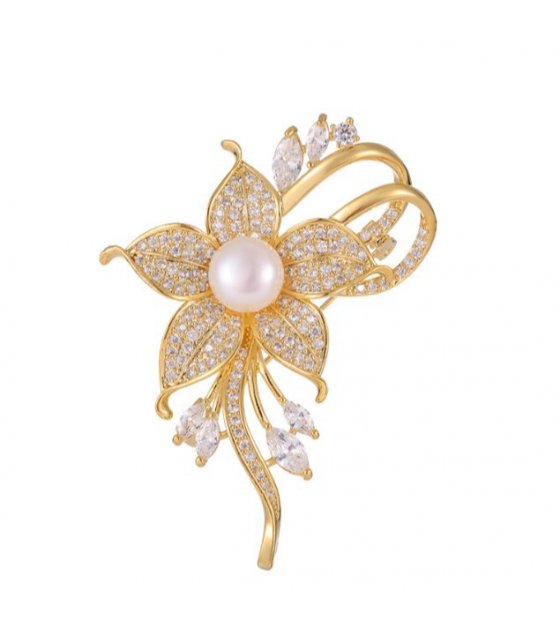 XSB201 - Golden Floral Saree Brooch